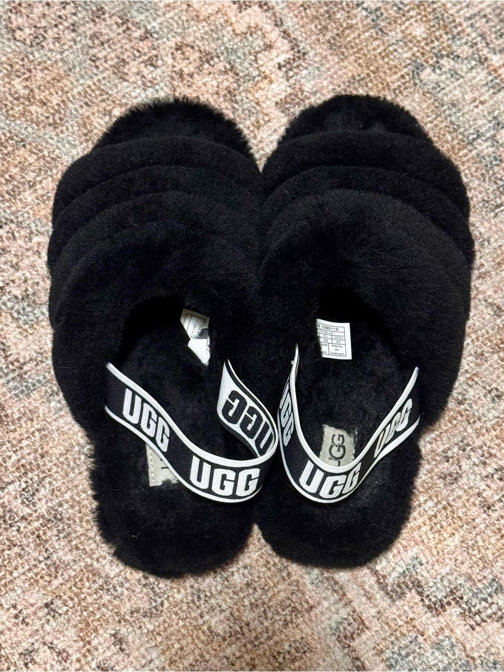Ugg Fluff Yeah Slides - Picture 4 of 7